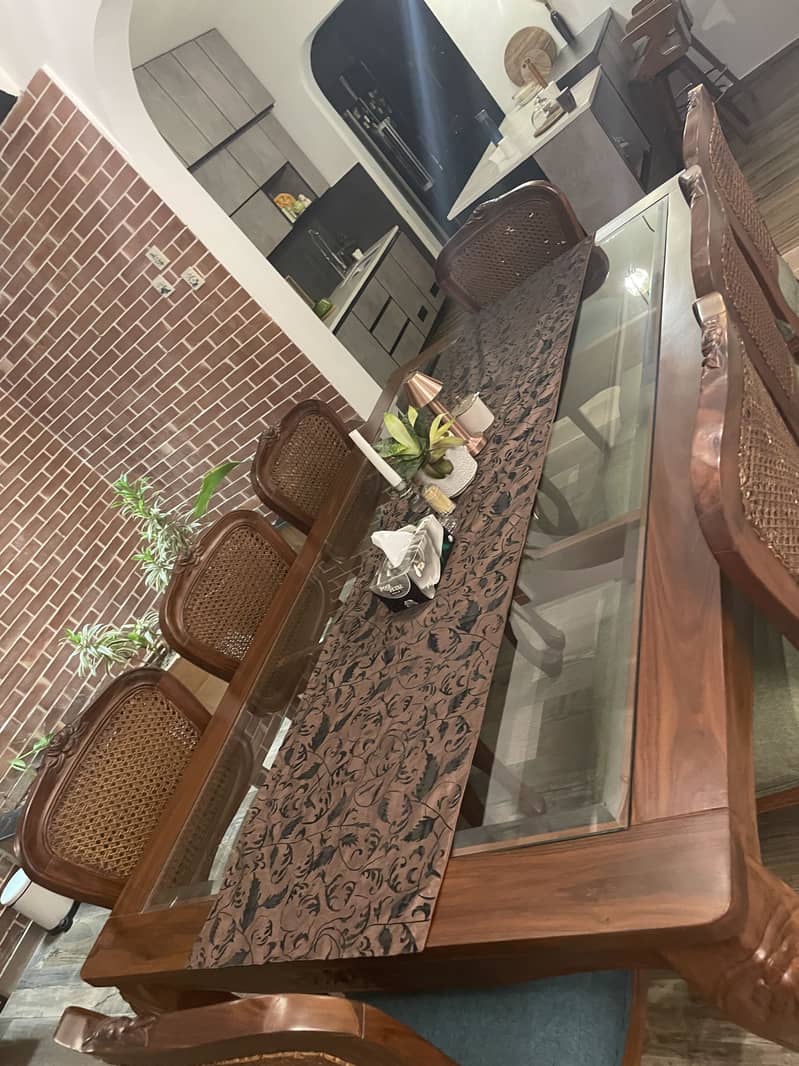 Dining tables brnd solid wood 2