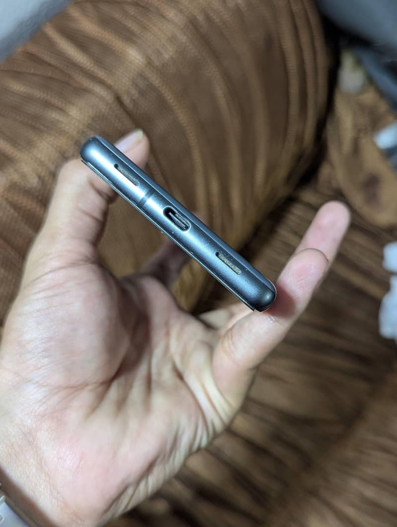 Google Pixel 7A 2