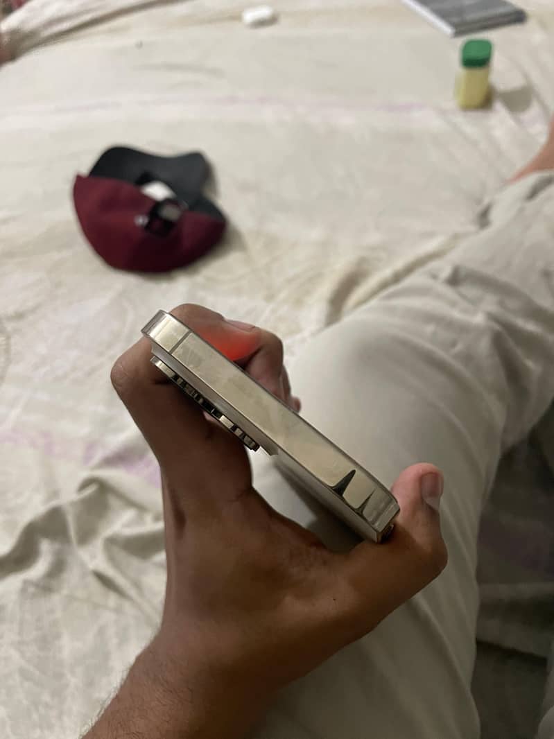 iphone 14 pro max 1