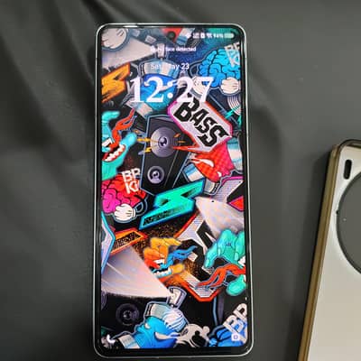 x 100S 1 terabyte 16gb brand new condition back damage