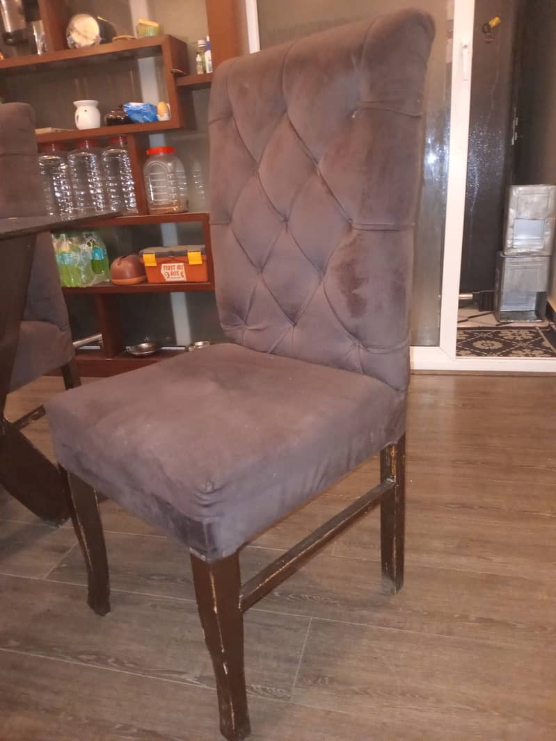 Six chairs dining table 2