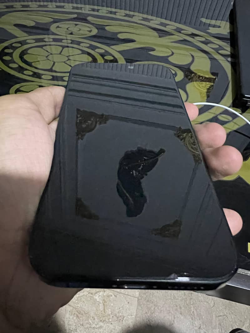 iphone 16 pro max 3