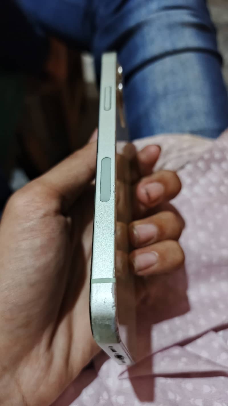Apple iPhone 12 5