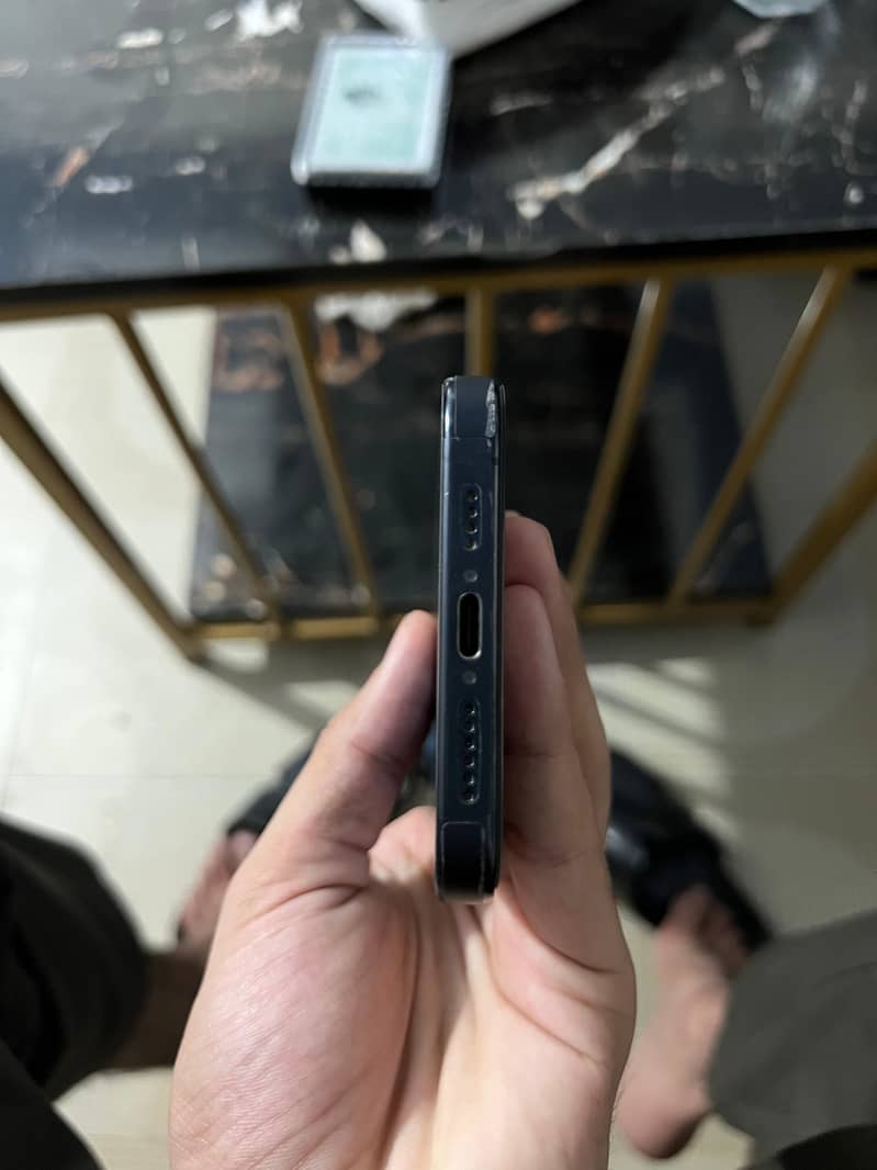 Iphone 15 Pro Max 4