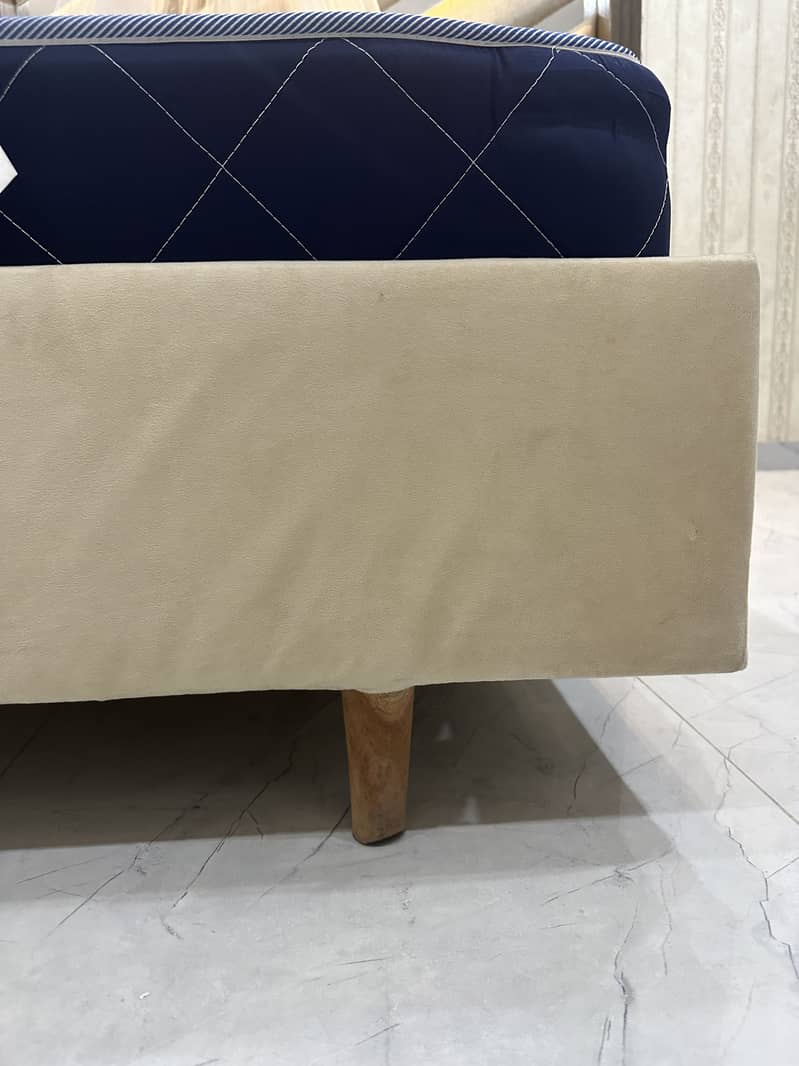 single bed 6