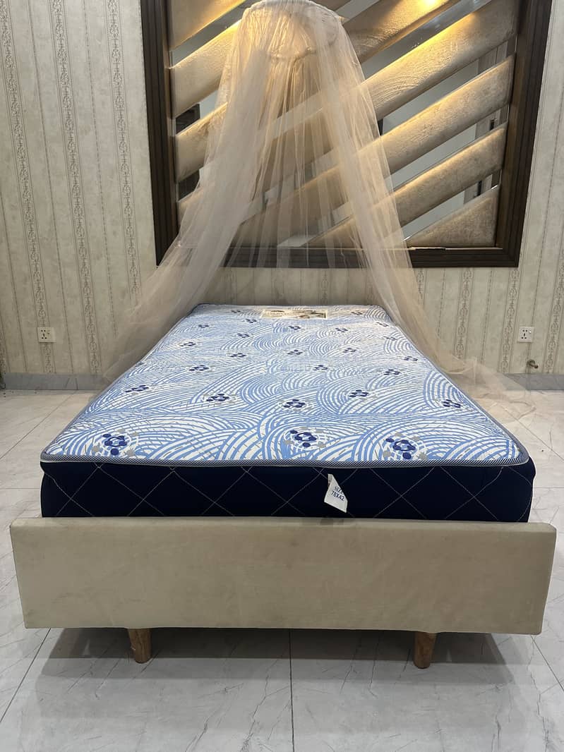 single bed 7