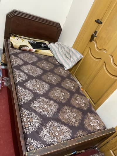 USED SINGLE BED