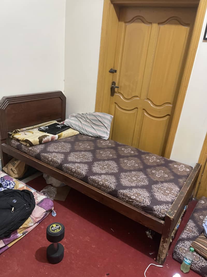 USED SINGLE BED 1