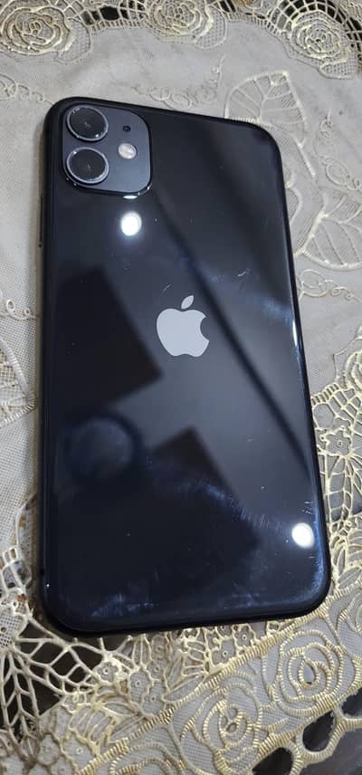 i phone 11 128GB/ Water pack