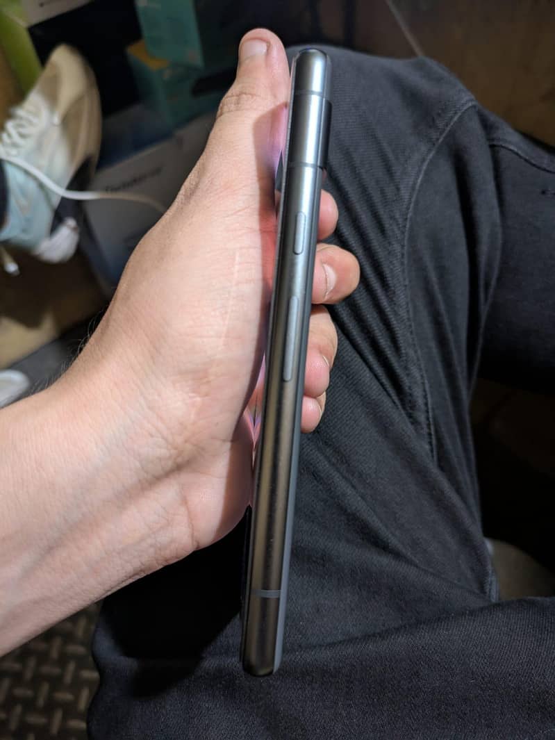 Google pixel 7a 3
