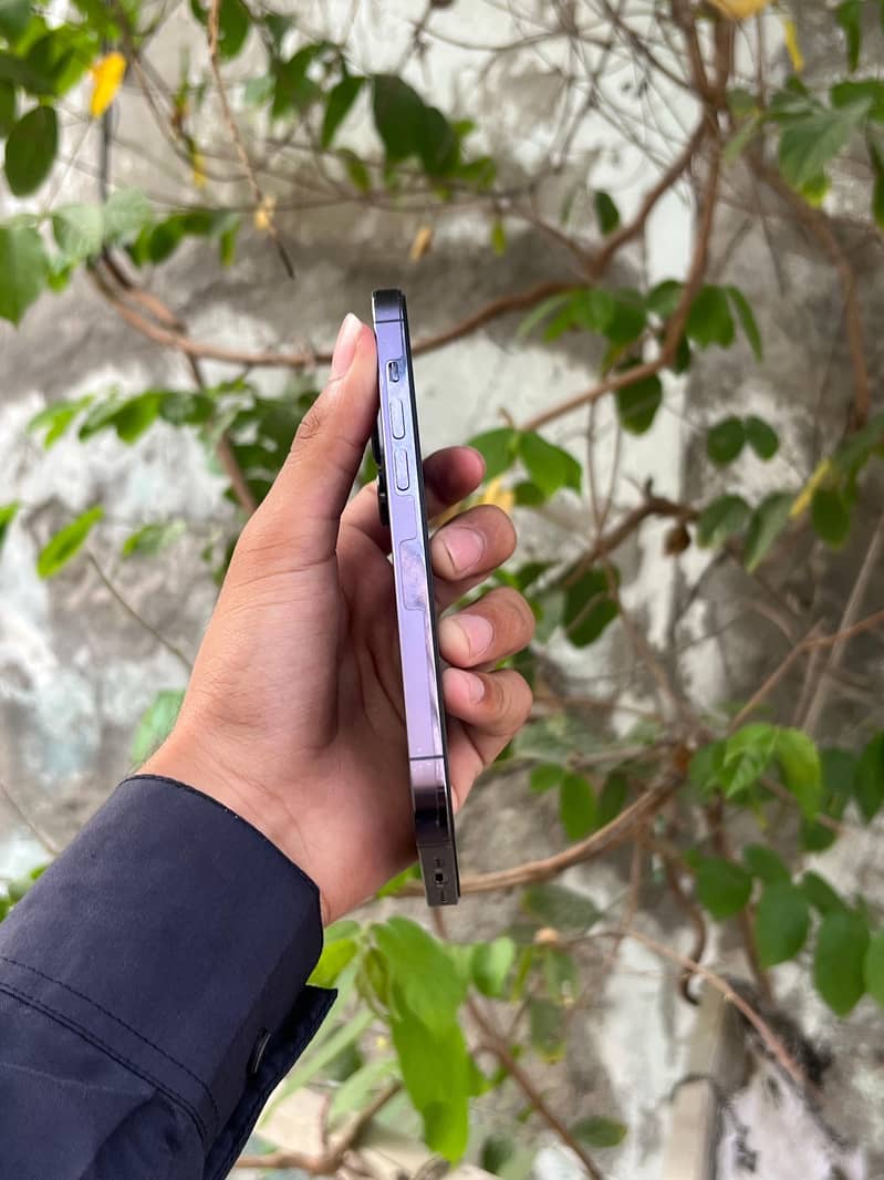 IPhone 14 pro 2