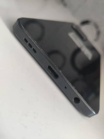 F21 pro 8+3/128 GB
