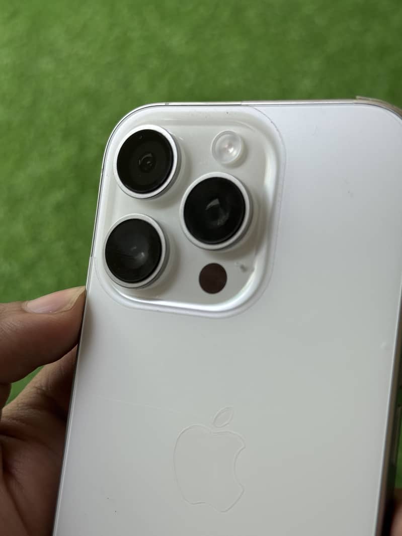 Iphone 16 pro 1