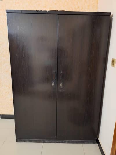 cupboard / wardrobe