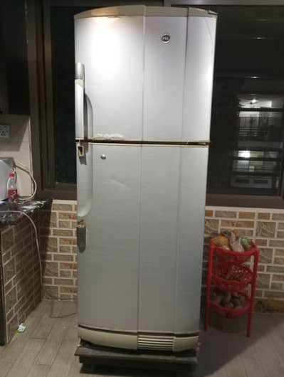 Pel Jumbo Size Fridge