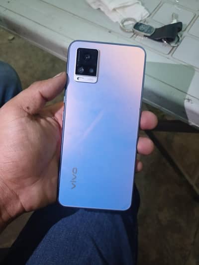 VIVO V20