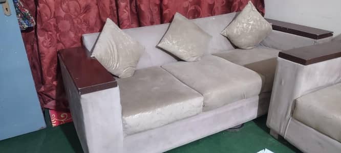 sofa set for sale in good condition