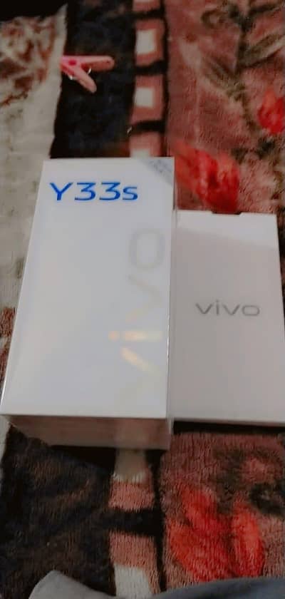 Vivo Y33s 4.128 gb ram with box original penal ha condition