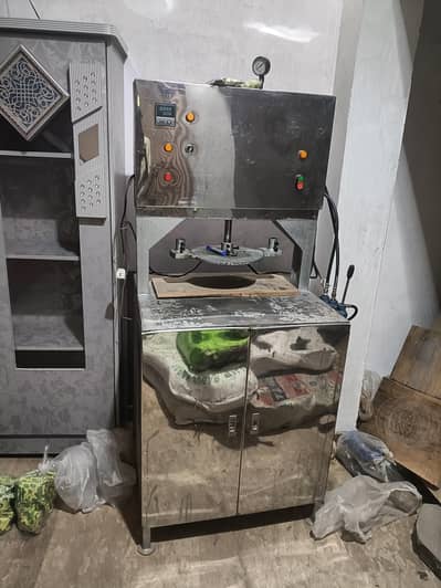 Paper Plate Making Machine For Sale  /3 Dies & 3 Cutters/Excellent/