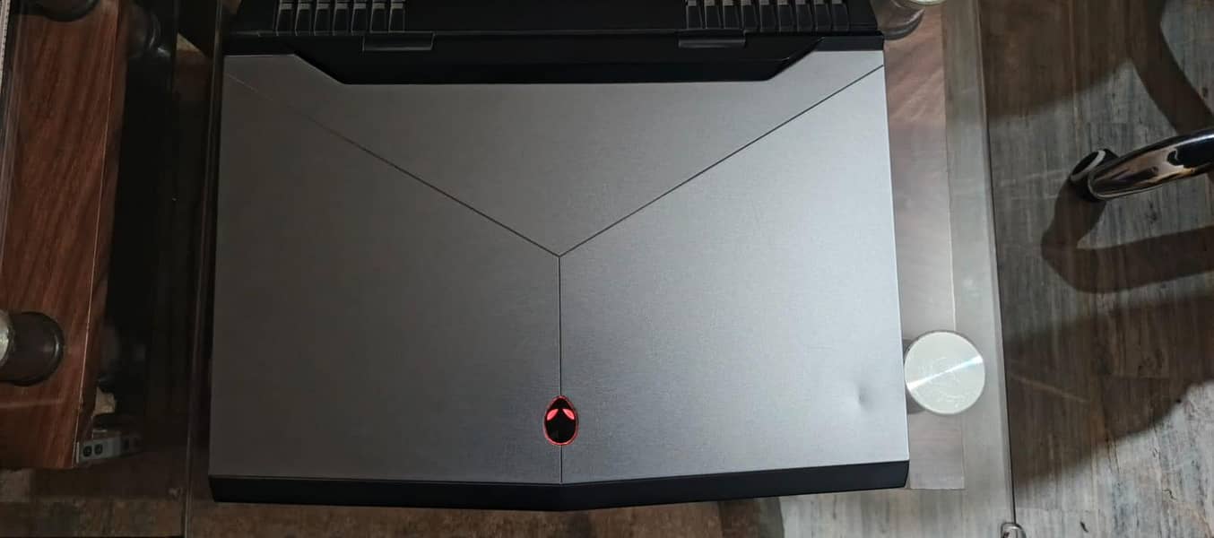 Alienware 17-R4 6
