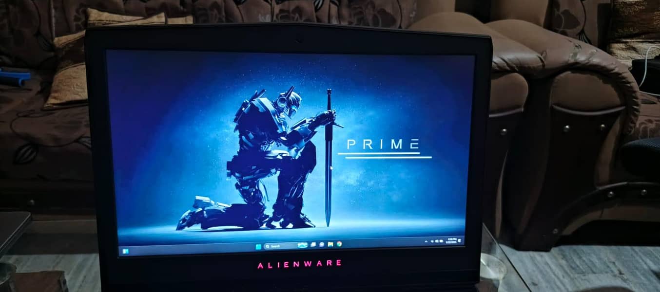 Alienware 17-R4 8