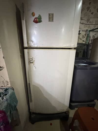 Dawlance fridge full size
