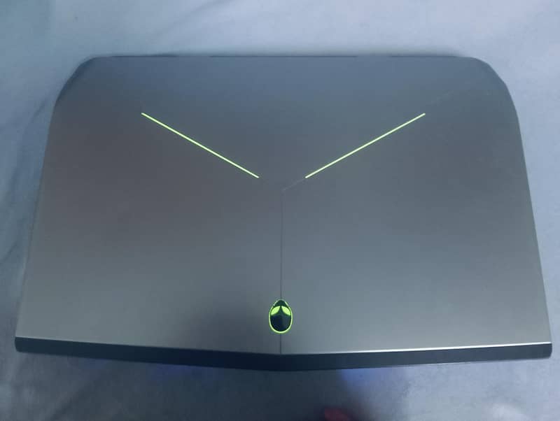 Dell Alienware 17 r2 3