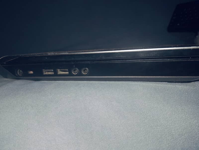 Dell Alienware 17 r2 4