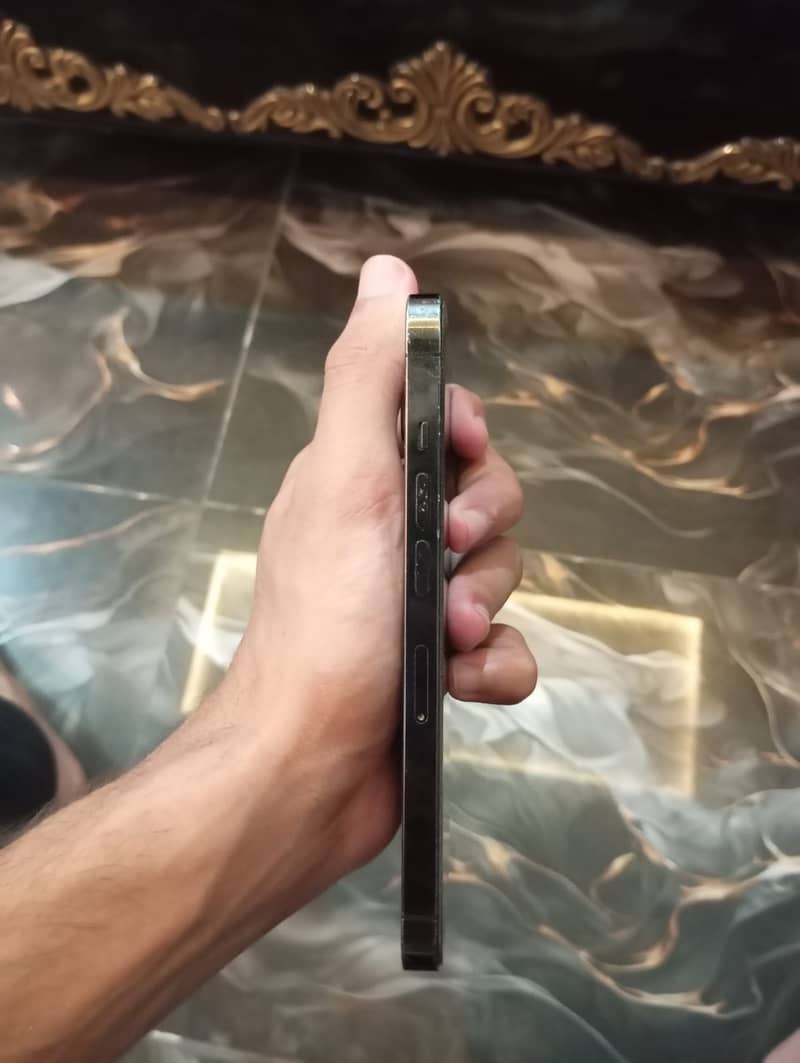 Iphone 13 pro 4