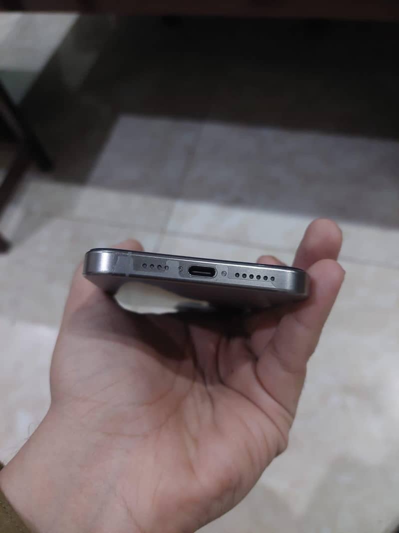 iphone 15 pro max 3