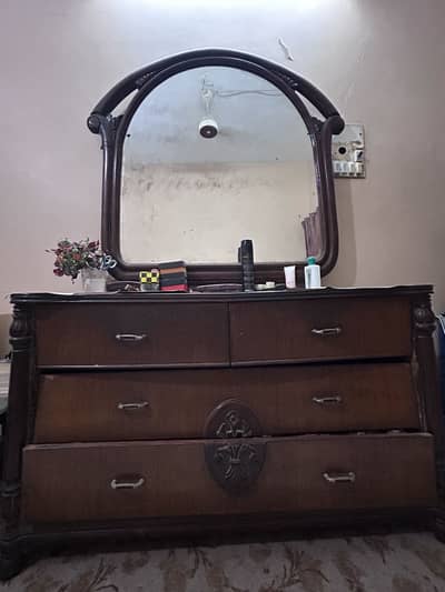 Dressing table selling