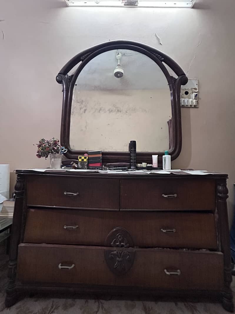 Dressing table selling 2