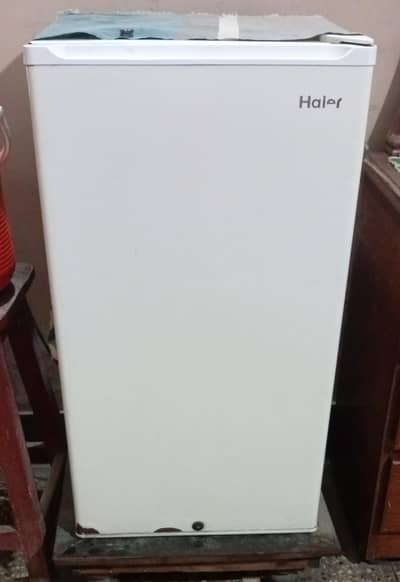 Haier HR-136WL Fridge – On Condition | Full Cooling & Freezer OK