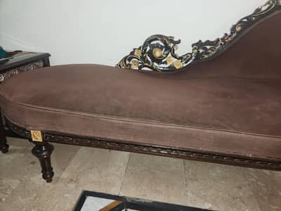 Wooden Dewan