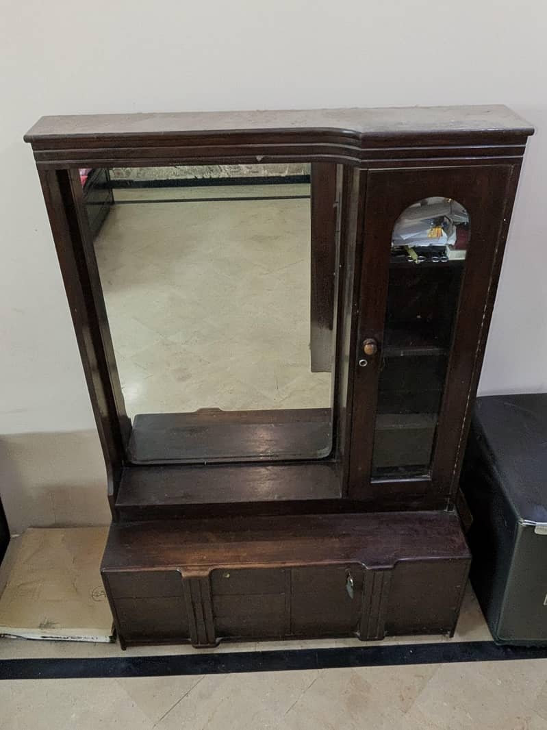 dressing table 1