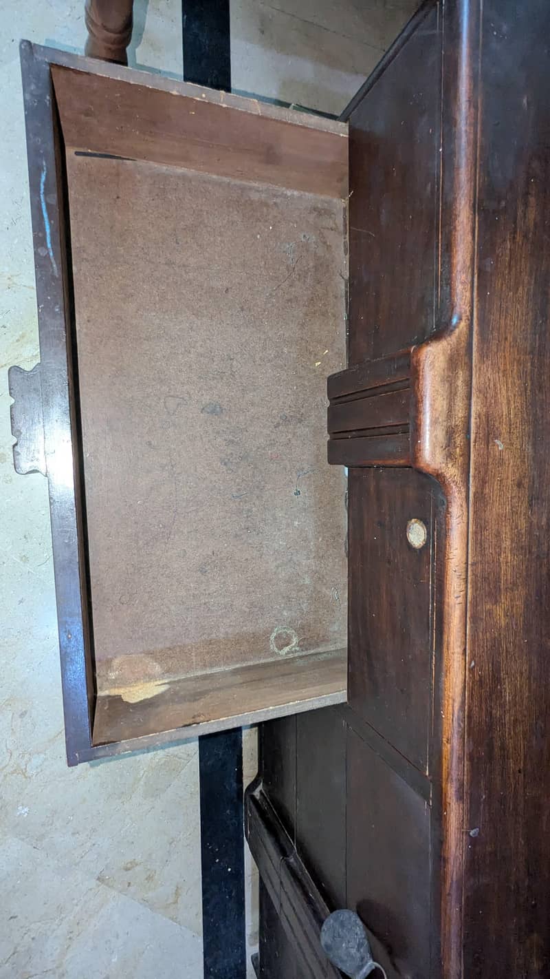 dressing table 2