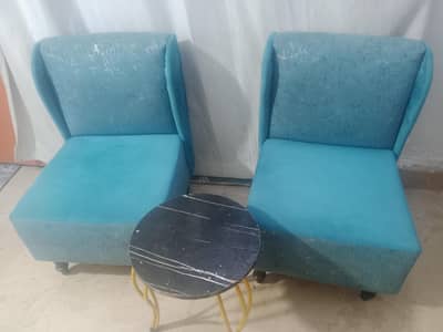 Coffee Chairs with table almost new. 10/10