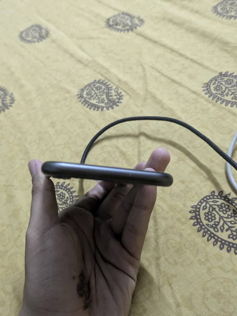 Apple iPhone 8 5