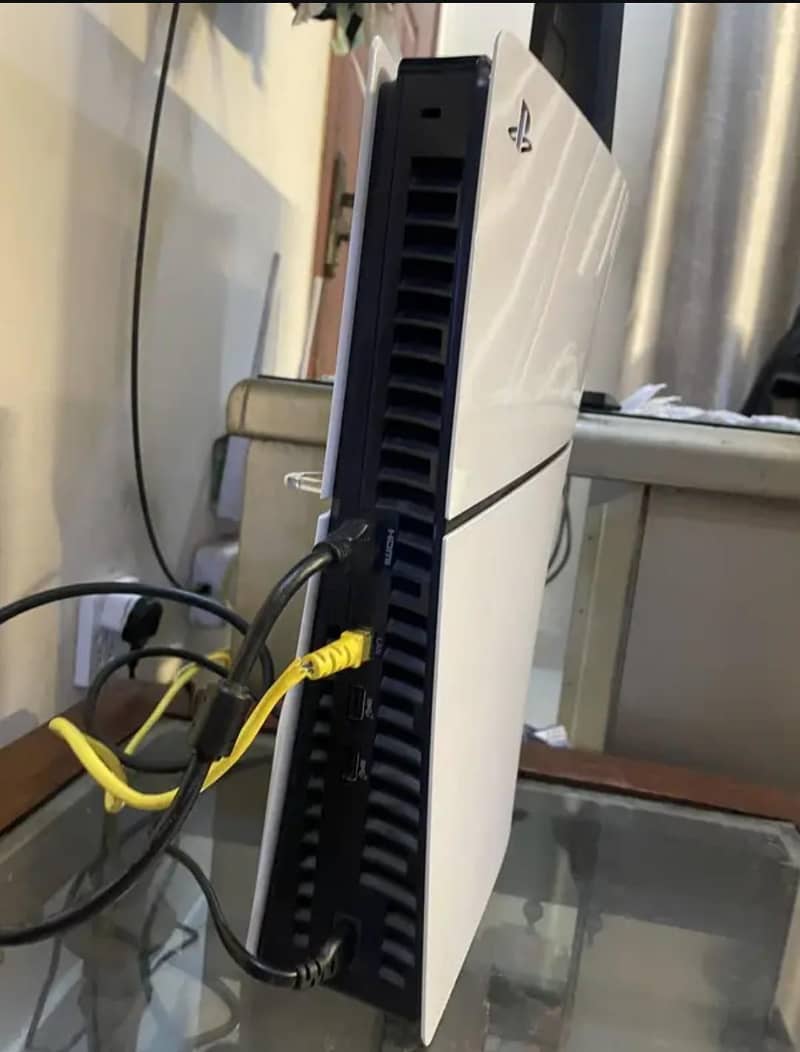 ps5 slim 2