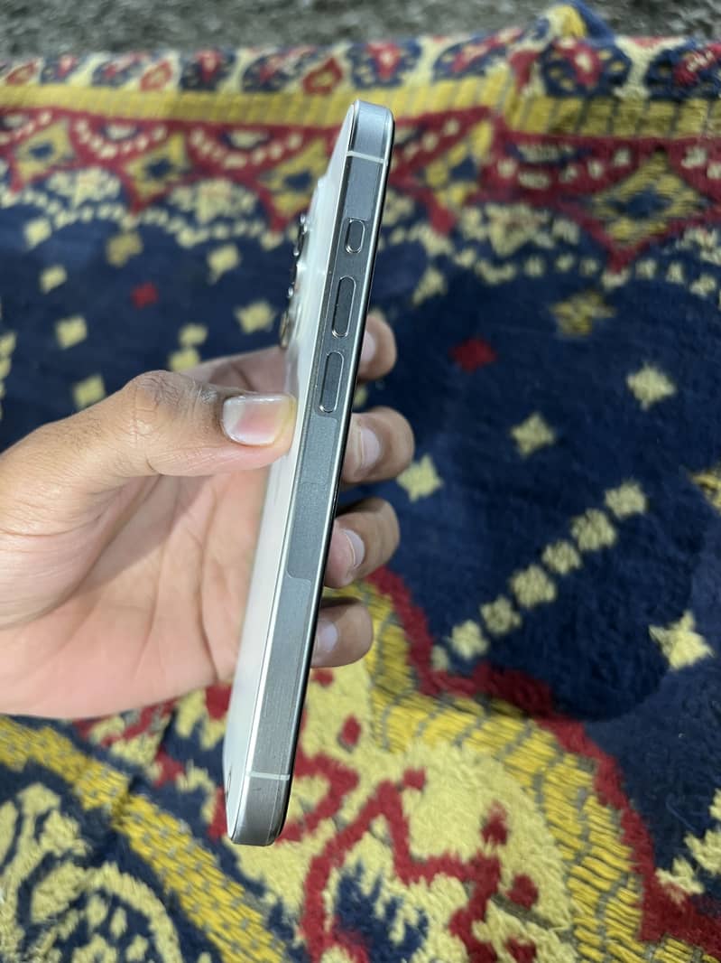 Iphone 15 pro 3