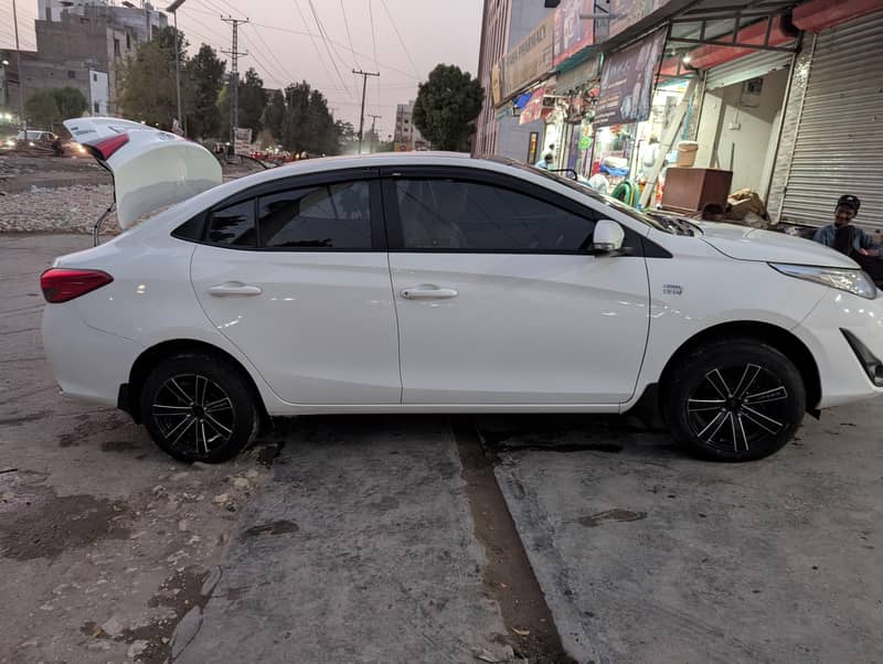 Yaris 2021 automatic 3