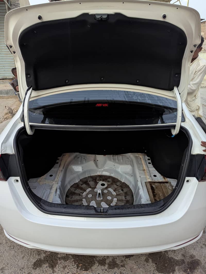 Yaris 2021 automatic 7