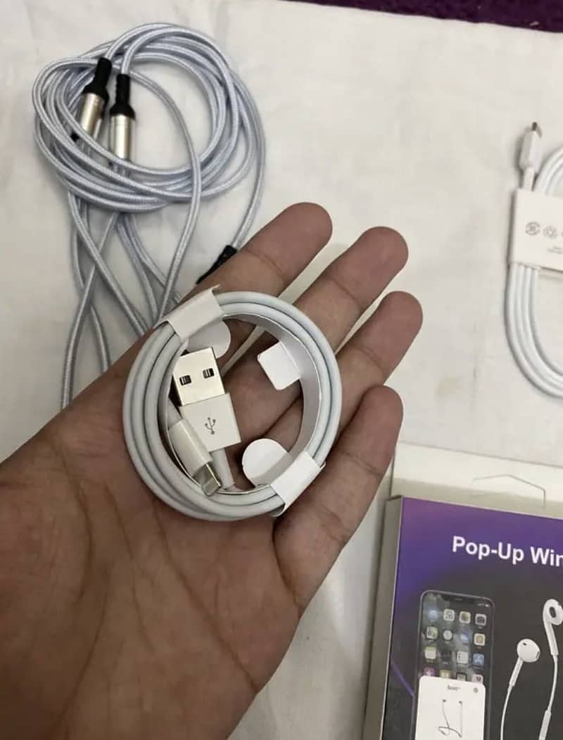 Iphone,Samsung 4