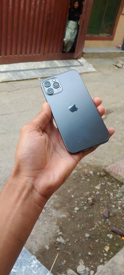 iphone 12 pro 128 gb esim working exchange possible