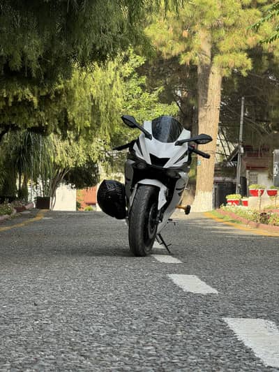 Yamaha R6