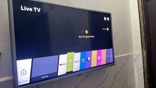 LG Smart Tv 32 inch