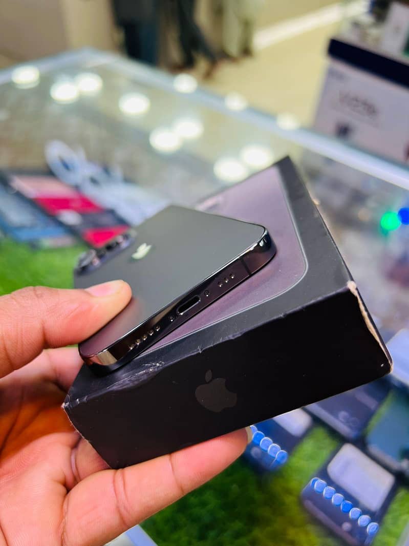 iphone 13 Pro 2