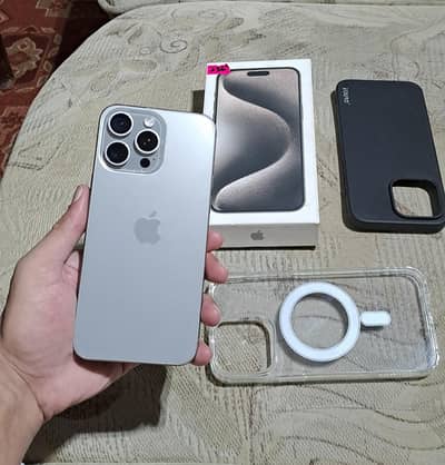 15 Pro max 256GB Waterpack WithBox HK Model Dual physical SimTray 9/10