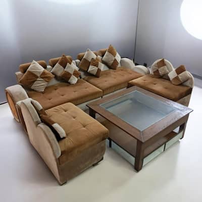 urgent sale sofa set with table