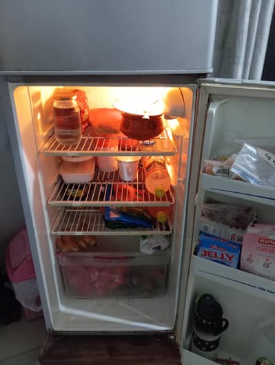 Haier fridge hrf-195 sale urgent